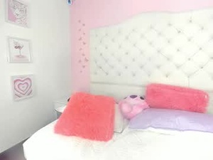 Screenshot from mia_miller001 webcams