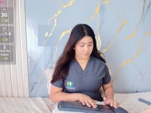 Screenshot from mia_sun14 webcams