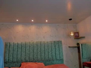 Screenshot from miaa__collins webcams