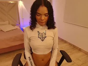 Screenshot from miagates_tay webcams