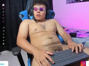 Screenshot from michael_ironlust_ webcams