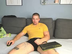 Screenshot from michael_tompsonn webcams