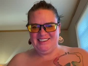 Screenshot from midnightcurvealive webcams