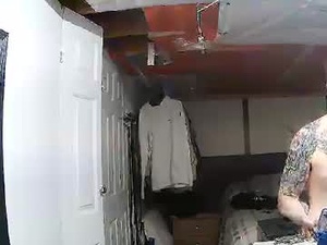 Screenshot from midtownhustler webcams