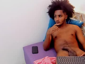 Screenshot from mike_jhonsonn webcams