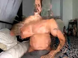 Screenshot from mikehole25 webcams