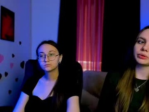 Screenshot from mila_hiss webcams