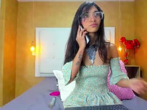 Screenshot from milaa_petite webcams
