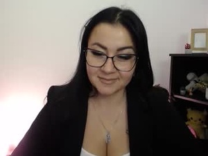 Screenshot from milania_milaa webcams
