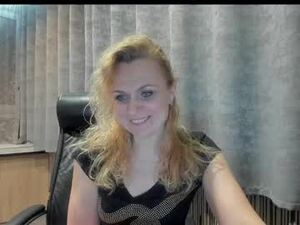 Screenshot from milanna_x webcams