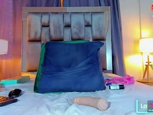 Screenshot from milfhorny_69 webcams