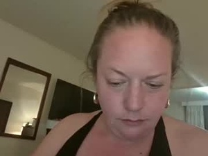 Screenshot from milflove1982 webcams