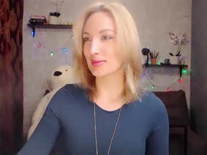 Screenshot from millaxqueen webcams