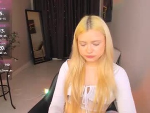 Screenshot from millie_vanillie webcams
