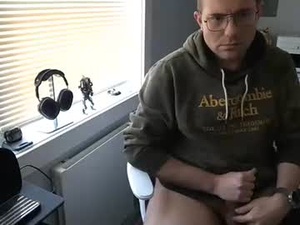 Screenshot from milo_uncensored webcams