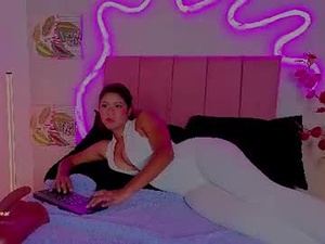 Screenshot from milu__m webcams