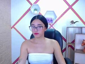 Screenshot from miranda_wells webcams