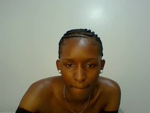 Screenshot from miss_kiki7 webcams