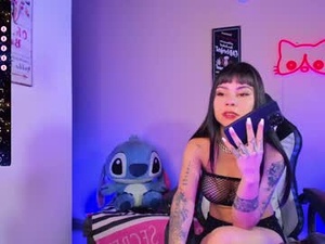 Screenshot from miss_kittyn webcams