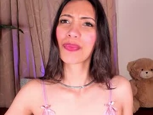 Screenshot from miss_veronica2 webcams