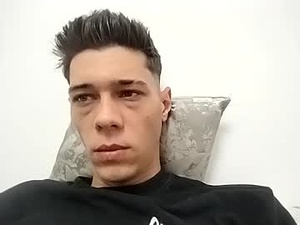 Screenshot from misteriosoxragazzo webcams