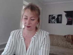 Screenshot from mistress_milfa webcams