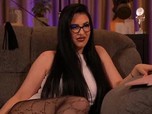 Screenshot from mistresskellykent webcams