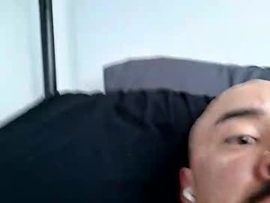 Screenshot from mistuhsooohard webcams