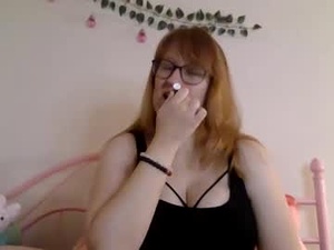 Screenshot from misty_reine webcams