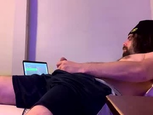 Screenshot from mitchelllane999 webcams