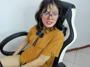 Screenshot from miyu_komori webcams