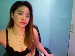 Screenshot from mochalatte25 webcams
