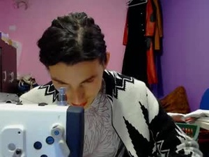 Screenshot from moira_hot webcams