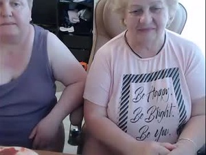 Screenshot from mommy99x webcams
