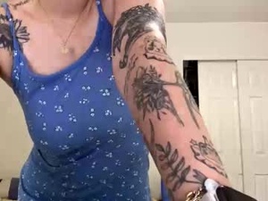 Screenshot from mommymamacita webcams