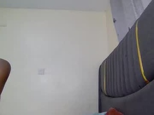 Screenshot from mona_luv1 webcams