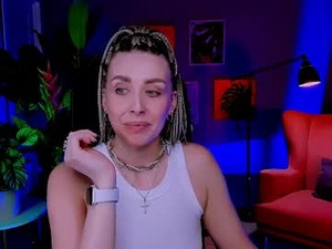 Screenshot from monicariley webcams