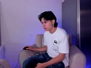 Screenshot from monky_0002 webcams