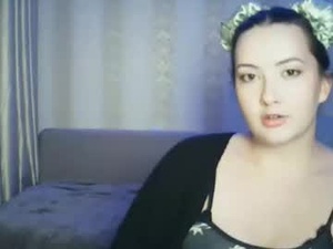 Screenshot from moodiemira webcams