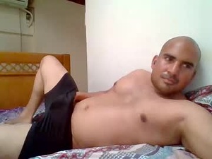 Screenshot from moreno_1258 webcams