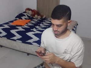Screenshot from mrcum24 webcams