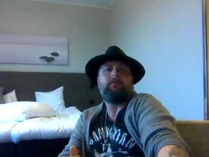 Screenshot from mrkinkysweden666 webcams