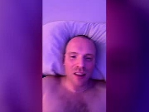 Screenshot from mrobb2318 webcams