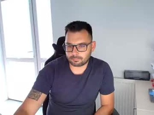 Screenshot from mrsupriseeu webcams