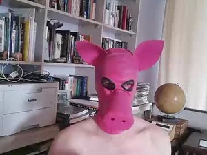 Screenshot from muffin822 webcams