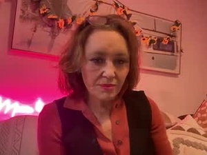 Screenshot from mumandminidesires webcams