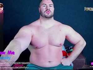 Screenshot from muscularjohnforu webcams