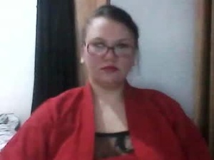 Screenshot from musechic_wild webcams