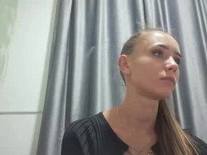 Screenshot from mylittle_flame webcams