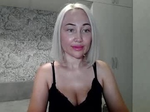 Screenshot from nanagold1 webcams